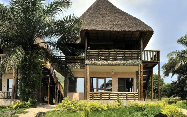 Отель Tanganyika Blue Bay Resort & Spa вид на фасад