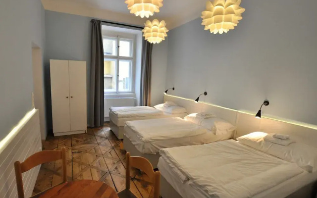 Апартаменты Central Spot Prague Apartments Прага комната для гостей