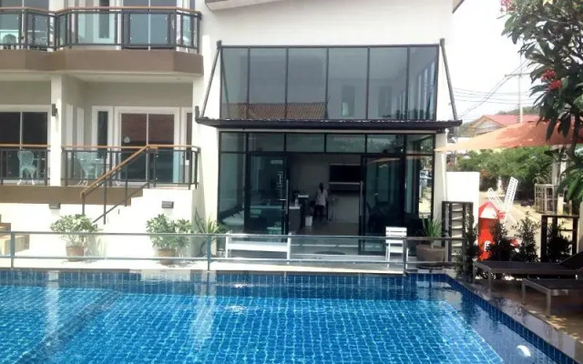 Bee Orchid Pool Villa 1