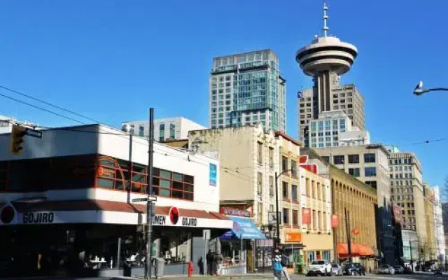 Отель Vancouver Hideaway Guesthouse Канада, Ванкувер - отзывы, цены и фото номеров - забронировать отель Vancouver Hideaway Guesthouse онлайн вид на фасад