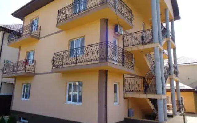 Гостиница Guest house Vitol в Анапе отзывы, цены и фото номеров - забронировать гостиницу Guest house Vitol онлайн Анапа вид на фасад