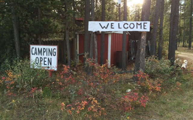 Отель Rocky RV Park and Campground вид на фасад