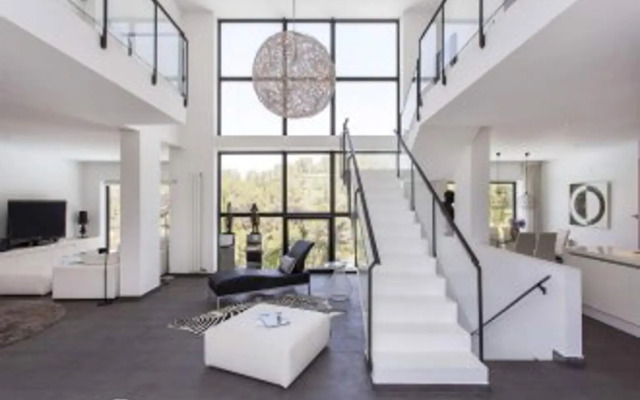 Отель Architecture Villa In Sitges Hills Оливелла комната для гостей
