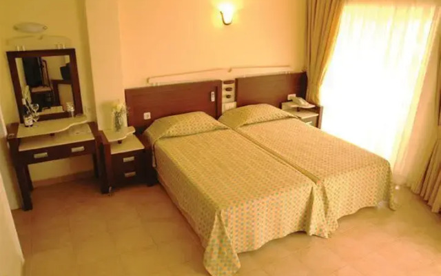 Flower Hotel комната для гостей