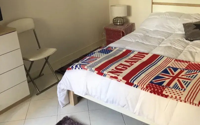 Отель Chambre d'hote Parc Gorbella Ницца комната для гостей