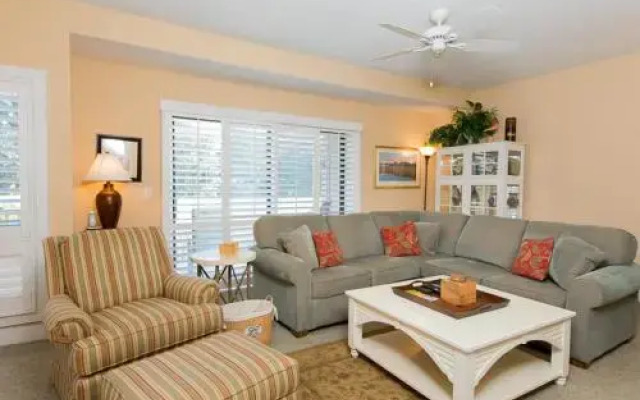 Turtle Point 4943 by RedAwning