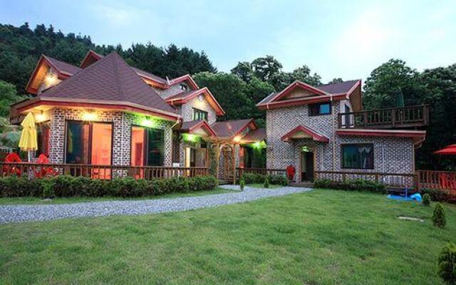 Gapyeong Sunrise Forest Pension Deokhyeon South Korea - 