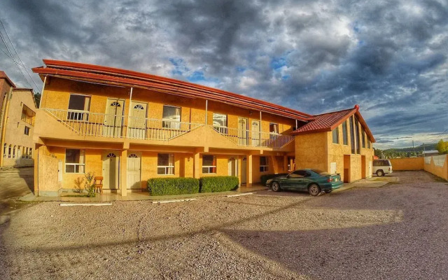 Отель Villa Santa Cruz Creel вид на фасад
