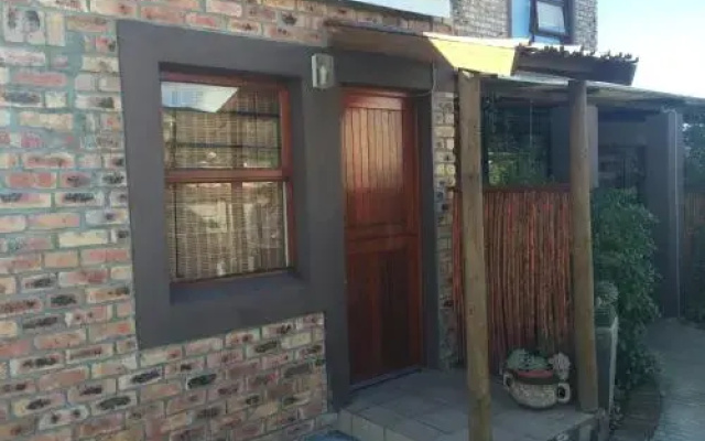 Tirzah's B&B and Self Catering