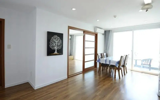 Goodstay Vancouver Condominium