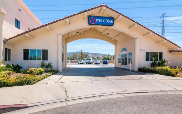 Motel 6 Los Angeles - South El Monte, CA 0