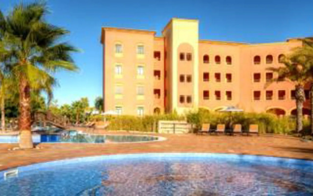Отель Anantara Vilamoura Algarve Resort & The Residences at Victoria by Anantara Португалия, Пешао - отзывы, цены и фото номеров - забронировать отель Anantara Vilamoura Algarve Resort & The Residences at Victoria by Anantara онлайн вид на фасад