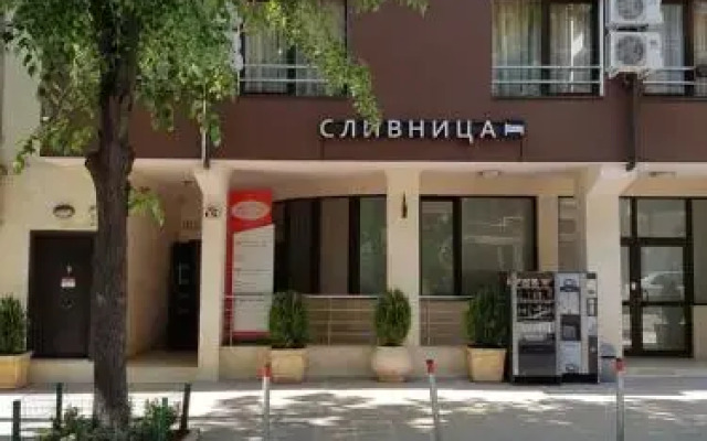 Отель Slivnitsa Болгария, Бургас - отзывы, цены и фото номеров - забронировать отель Slivnitsa онлайн вид на фасад