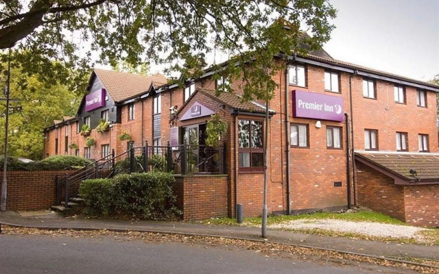 Отель Premier Inn St Helens - A580/East Lancs вид на фасад