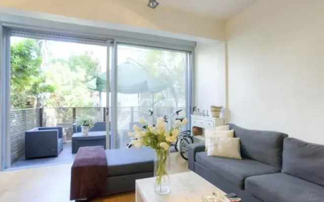 Апартаменты Tlv Premium Apartments - Zeharia Street Тель-Авив комната для гостей