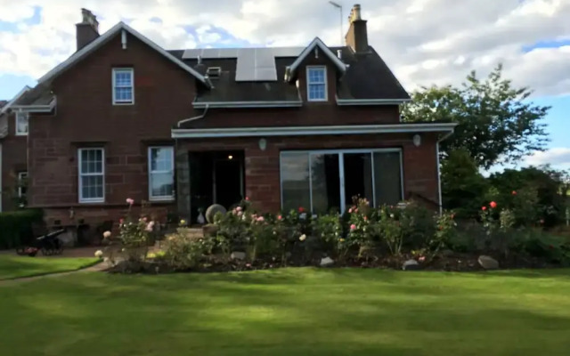 Отель Loaninghead Bed & Breakfast вид на фасад