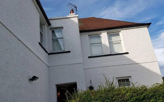 Отель 16 Maybury House Эдинбург вид на фасад