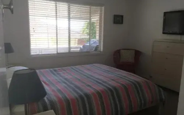 Tomaree Lodge