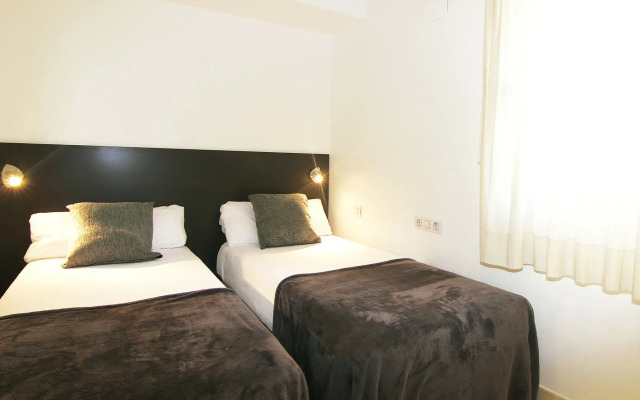 Апартаменты Ramblas Apartments Барселона комната для гостей