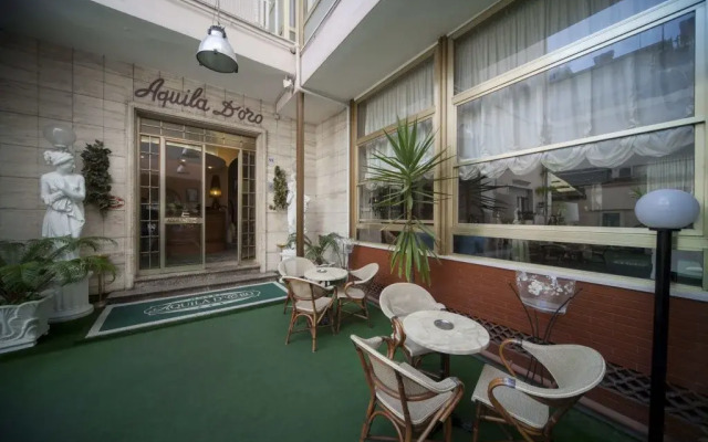 Hotel Aquila DOro вид на фасад