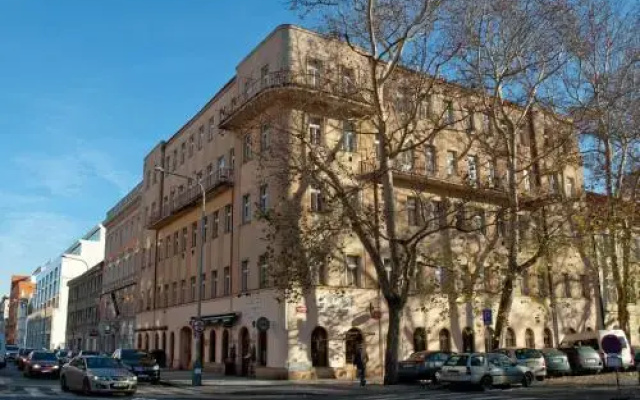 Perfect Days Apartments Karlin
