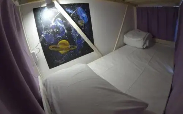 Run Hostel Москва комната для гостей