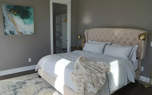 Stylish 3bd/3ba East Nashville Home by Domio