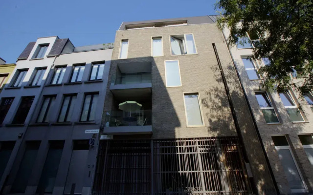 Отель Antwerp For Two Bed & Breakfast Антверпен вид на фасад