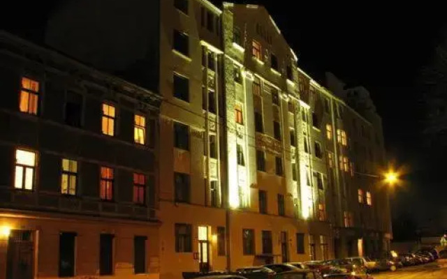 Отель Jakob Lenz Guesthouse вид на фасад