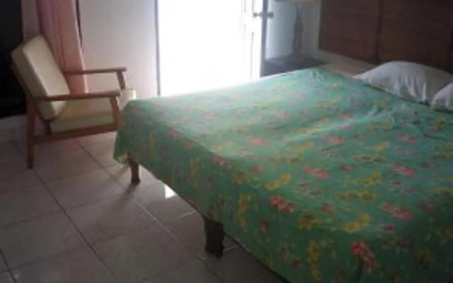 Отель Brandon Hill Guest House Ямайка, Монтего-Бей - отзывы, цены и фото номеров - забронировать отель Brandon Hill Guest House онлайн комната для гостей