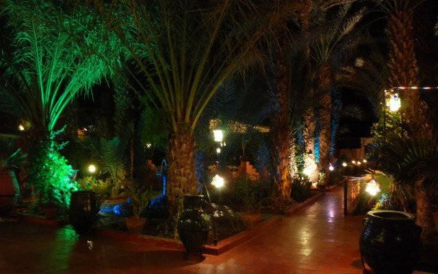 Отель Riad Marrat Марокко, Загора - отзывы, цены и фото номеров - забронировать отель Riad Marrat онлайн вид на фасад