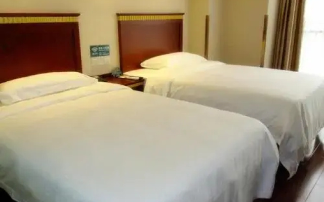 GreenTree Inn Lu Yi County Zi Qi Avenue Branch