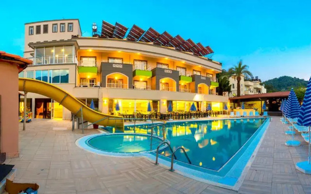 Melissa Residence & Spa Hotel бассейн
