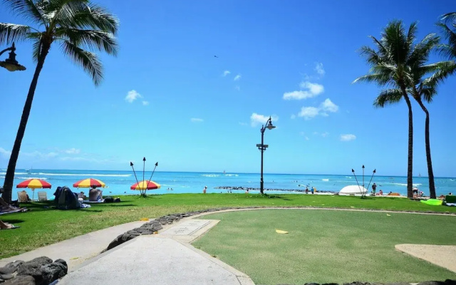 Kuhio Village #1002 by RedAwning