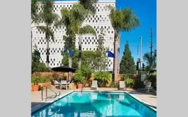 Playa 2Bed2Bth W Great Amenities- Prime