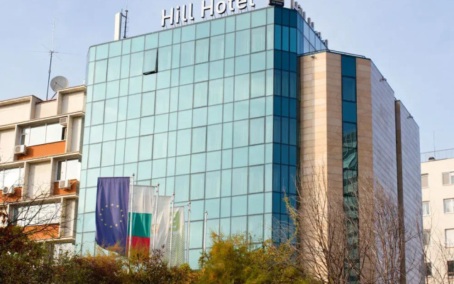 Hill Hotel вид на фасад