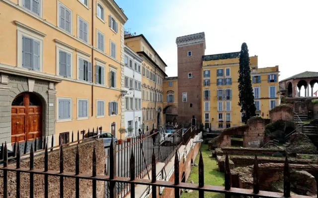 Отель Il Grillo Ai Fori Romani Рим вид на фасад
