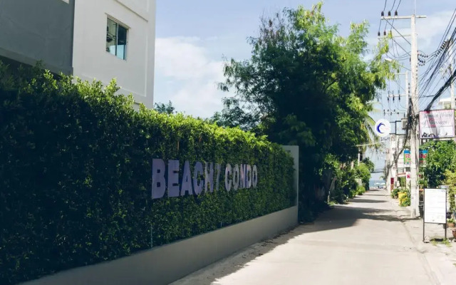 Отель Beach 7 Condo by GrandisVillas Паттайя вид на фасад