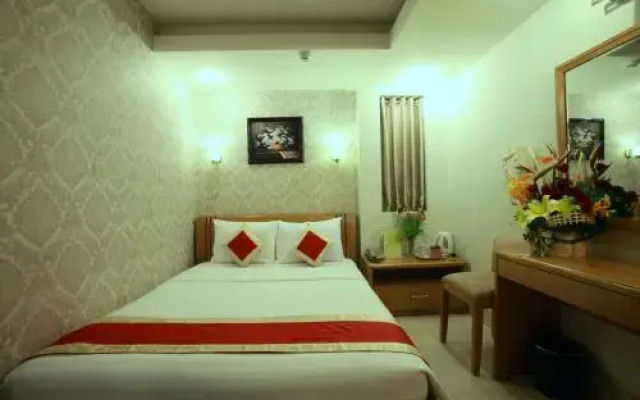 Lucky Star Hotel 146 Nguyen Trai