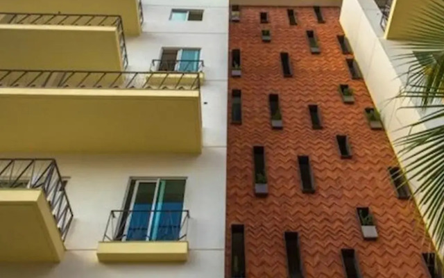 Отель Luxury Condo V177 Romantic Zone вид на фасад