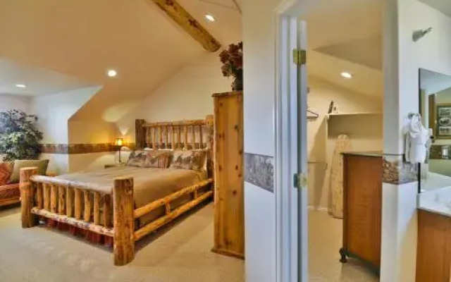 Moose Hollow Condo #1206 at Wolf Creek Resort Near Powder Mountain, Snowbasin, Nordic Valley And Pineview in Eden Utah