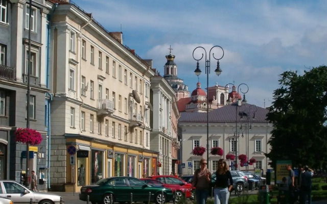 Отель Spot Inn Town Hall Apartament вид на фасад