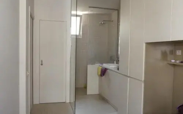 Renovated 1BR next to the Eiffel Tower