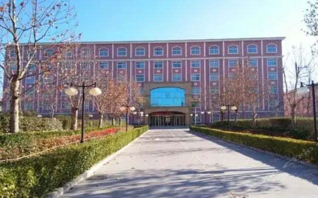 Отель Xinxiang Hotspring Conference Center вид на фасад
