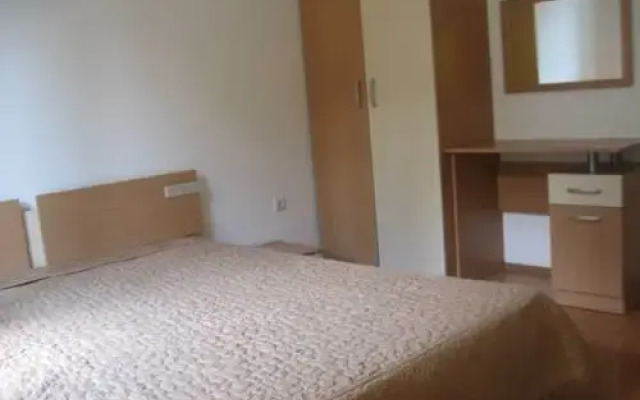 Отель D&C Yassen Holiday Village Apartment Болгария, Солнечный берег - отзывы, цены и фото номеров - забронировать отель D&C Yassen Holiday Village Apartment онлайн комната для гостей