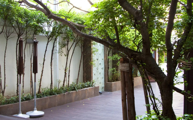 Отель Nida Rooms Thonglor 25 Alley Jasmine Бангкок вид на фасад