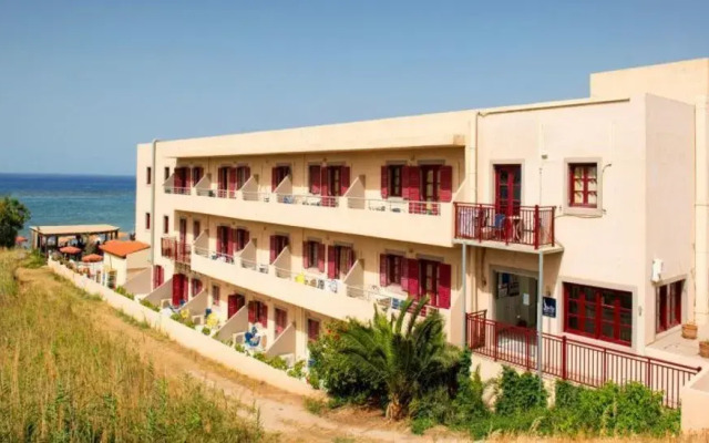 Отель Papas Beach вид на фасад
