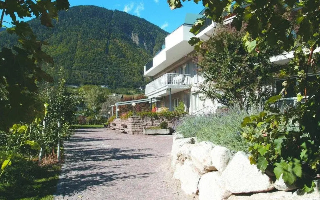 Отель Residence Ausserdorfer Лана вид на фасад