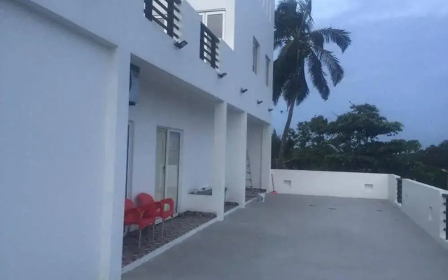 Отель Negombo BnB вид на фасад