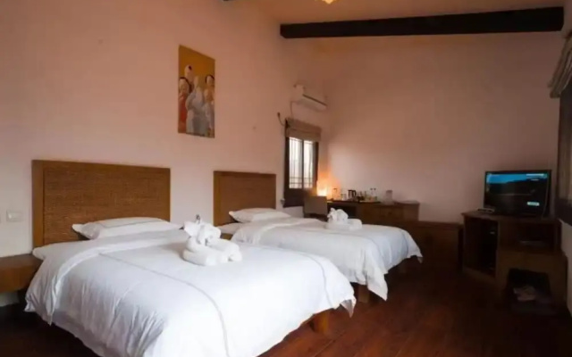 Scenery Retreats Taibai Mountain Hot Spring Villa Resort